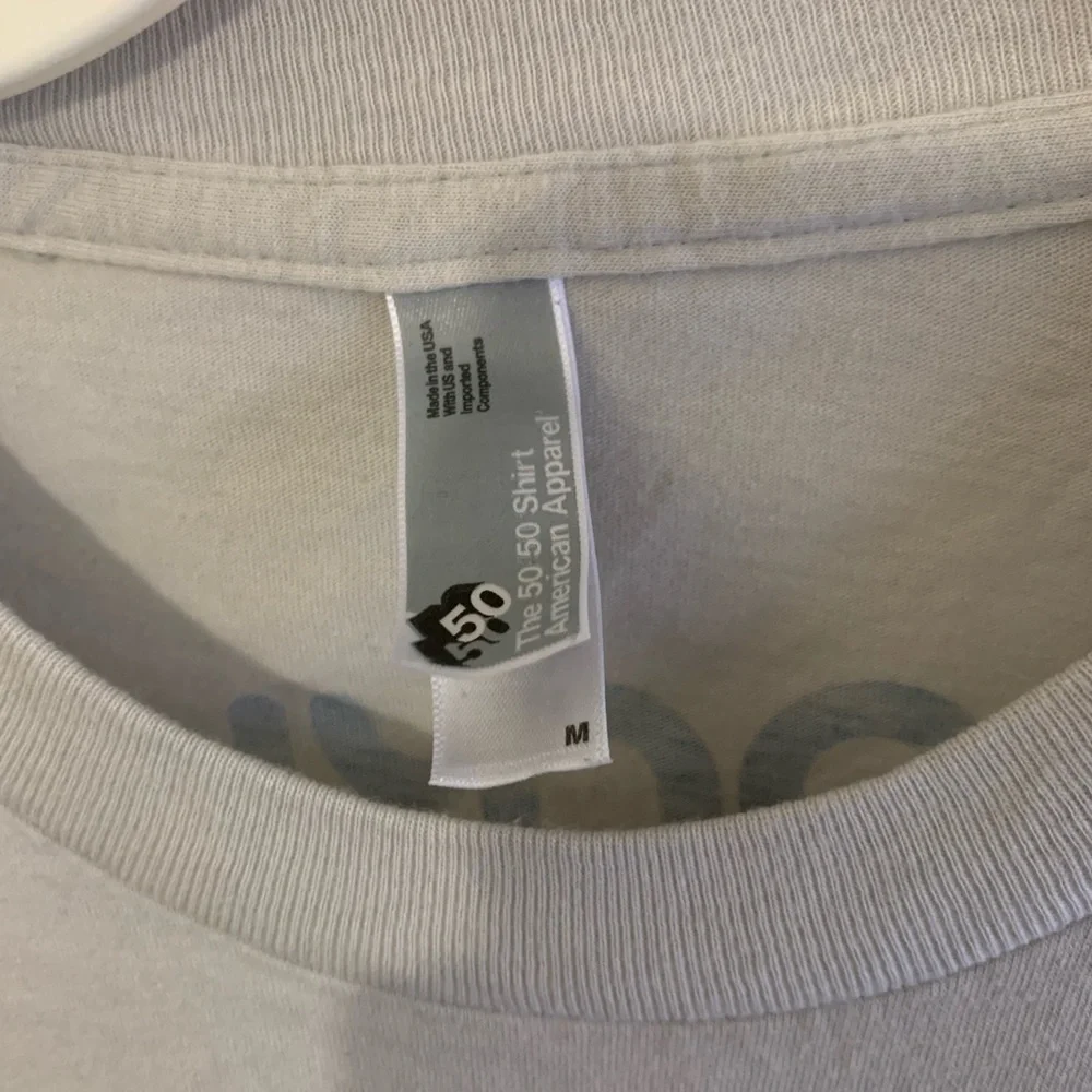 ❤️FREE WITH PURCHASEAmerican Apparel Tee Sz M